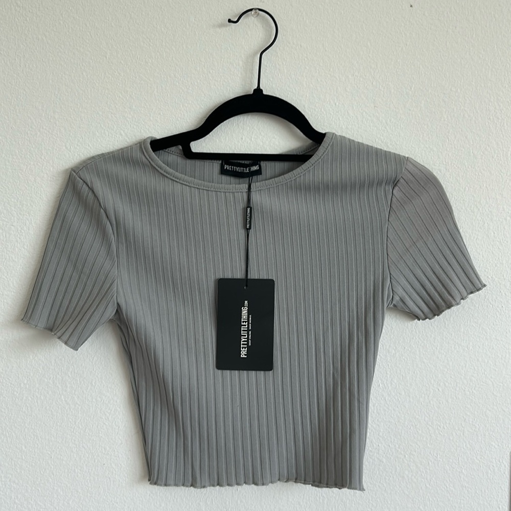 Pretty little thing ribbed t shirt